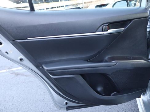 Used 2024 Toyota Camry SE image 26