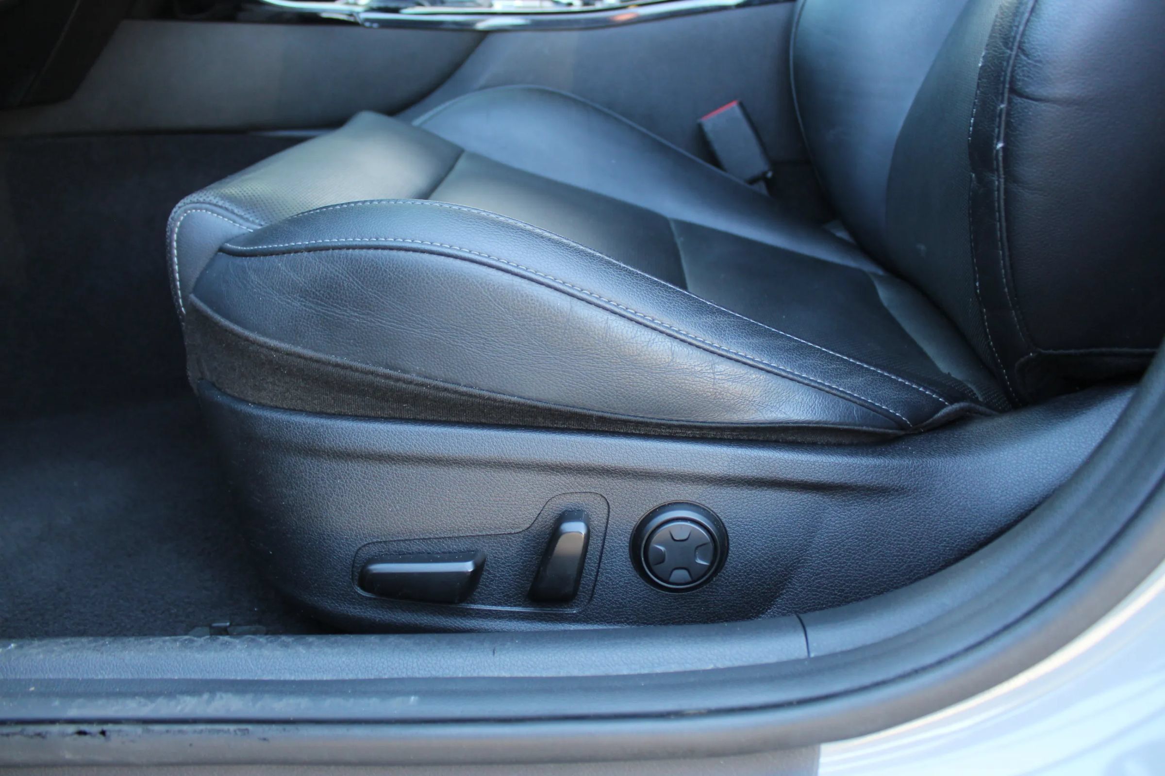 Used 2022 Kia Stinger GT-Line w/ Sun & Sound Package AWD/4WD image 12