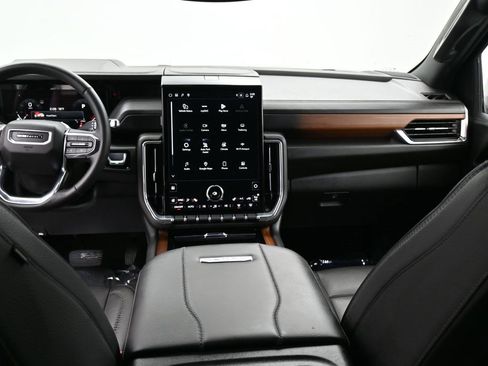 Used 2025 GMC Yukon XL Denali image 19