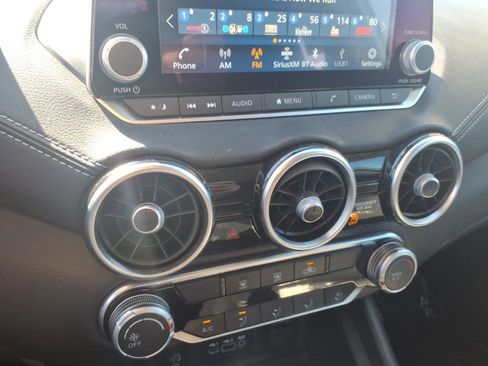 Certified 2024 Nissan Sentra SV FWD image 21