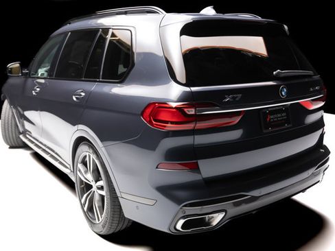 Used 2021 BMW X7 xDrive40i w/ M Sport Package AWD/4WD image 30