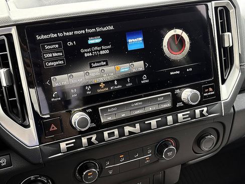 Used 2026 Nissan Frontier SV w/ Tow Package image 21