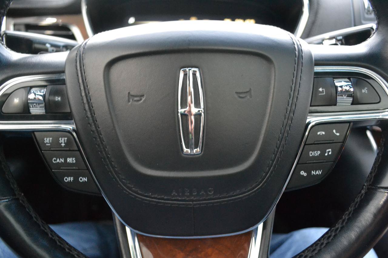Used 2017 Lincoln Continental Reserve w/ Climate Package AWD/4WD image 12