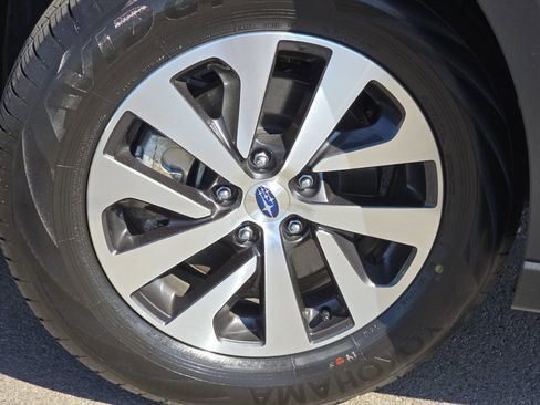 Certified 2025 Subaru Outback Premium w/ Popular Package #1 AWD/4WD image 15