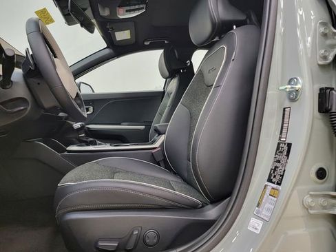 New 2025 Kia K4 GT-Line w/ GT-Line Sunroof Package image 15