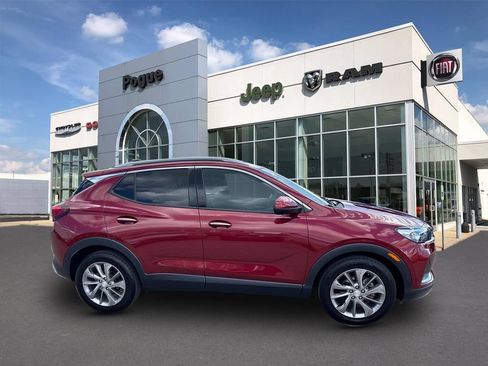 Used 2023 Buick Encore GX Essence w/ Advanced Technology Package FWD image 3