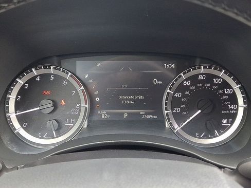 Used 2023 Toyota Highlander XLE AWD/4WD image 21