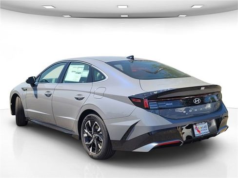 New 2025 Hyundai Sonata SEL image 5