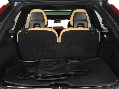 Used 2024 Volvo XC90 B6 Ultimate w/ Protection Package Premier AWD/4WD image 21