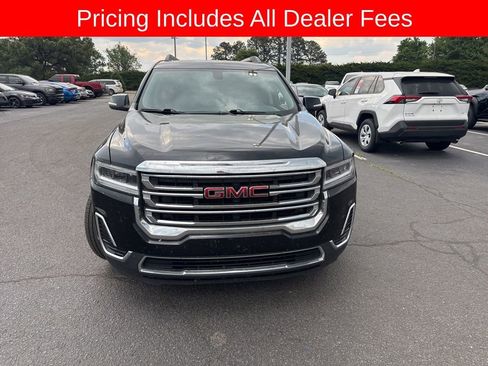 Used 2020 GMC Acadia SLE w/ Driver Convenience Package FWD image 2