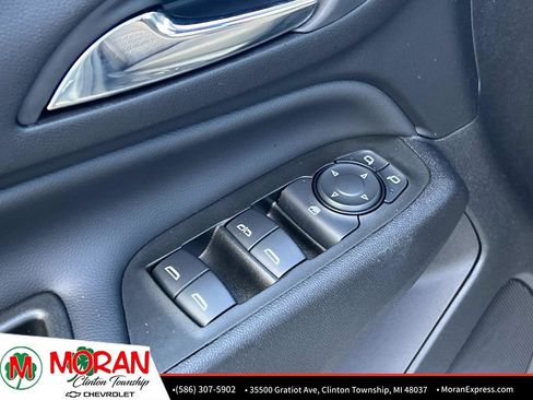 Certified 2024 Chevrolet Equinox LT image 17