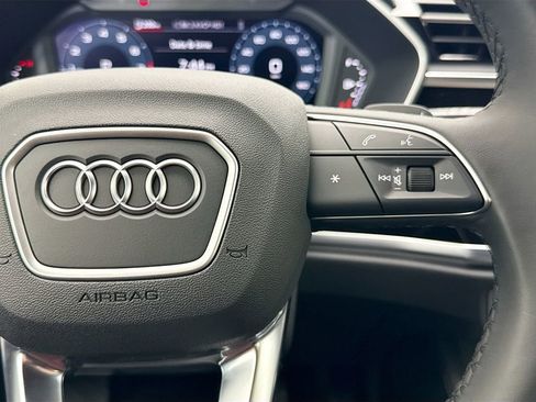 New 2025 Audi Q3 2.0T Premium image 12