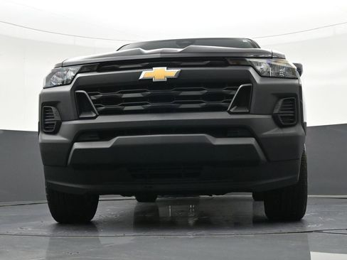Used 2024 Chevrolet Colorado W/T image 30