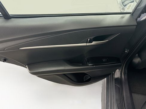 Used 2025 Toyota Camry SE image 26