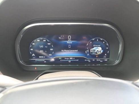 Used 2022 Chevrolet Tahoe LT RWD image 9