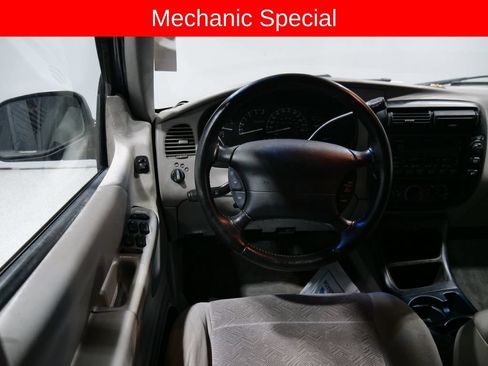 Used 1999 Ford Explorer XLT AWD/4WD image 3