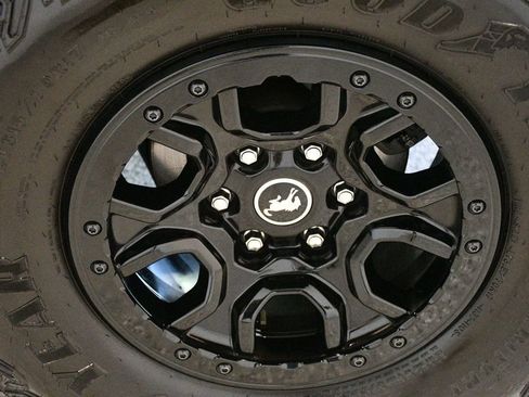 Used 2023 Ford Bronco Wildtrak AWD/4WD image 19