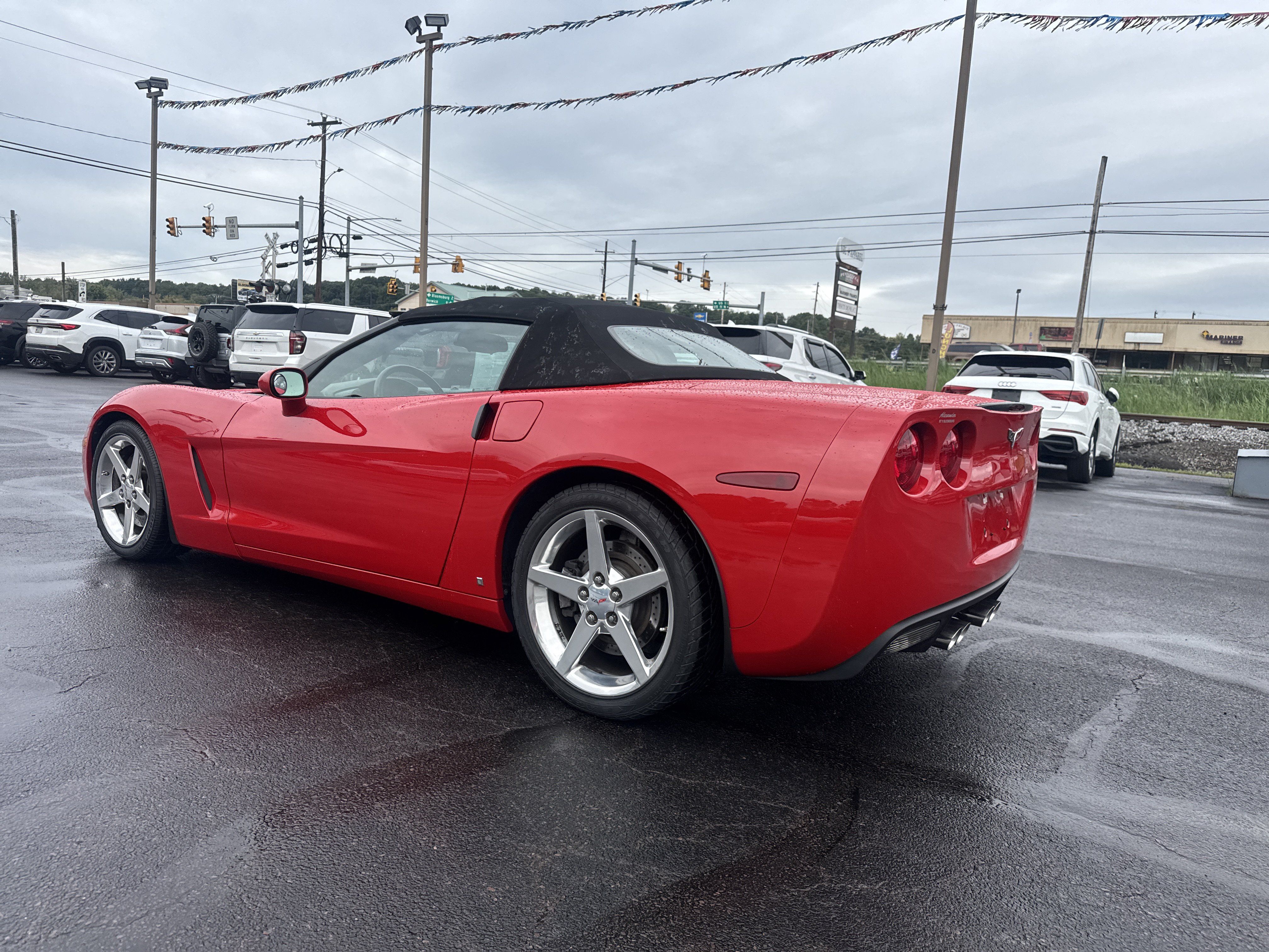 Used 2006 Chevrolet Corvette Convertible w/ Preferred Equipment Group RWD image 10