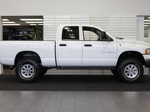 Used 2005 Dodge Ram 2500 Truck SLT AWD/4WD image 5