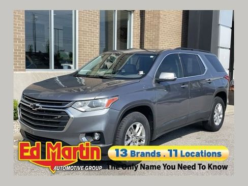 Certified 2021 Chevrolet Traverse LT FWD image 1