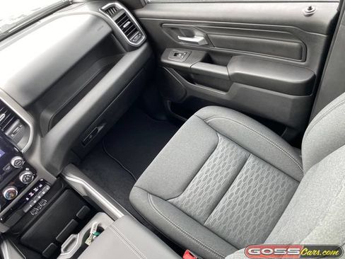 New 2026 RAM 1500 Express AWD/4WD image 15