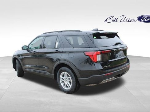 New 2026 Ford Explorer Active RWD image 4