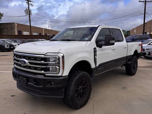 Used 2025 Ford F250 King Ranch w/ FX4 Off-Road Package AWD/4WD image 3