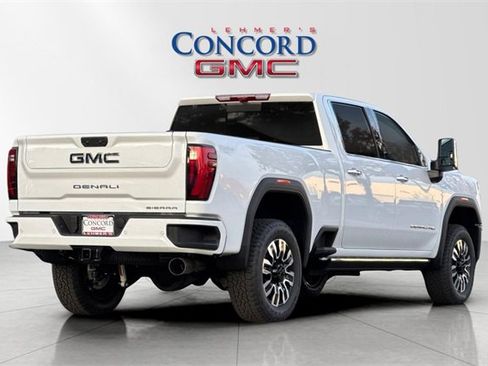 New 2026 GMC Sierra 3500 Denali Ultimate image 4
