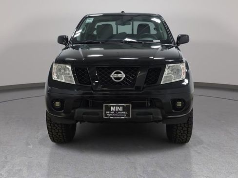 Used 2016 Nissan Frontier PRO-4X AWD/4WD image 3