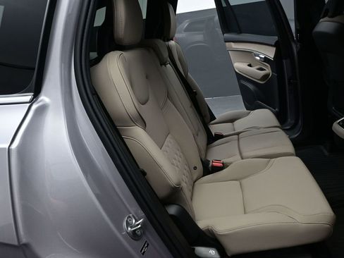 New 2026 Volvo XC90 B6 Plus w/ Protection Package Premier image 19