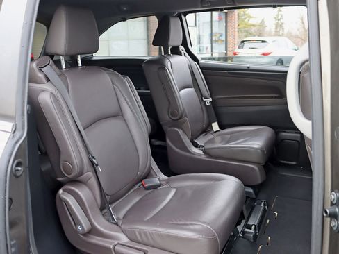 Used 2018 Honda Odyssey EX-L image 28