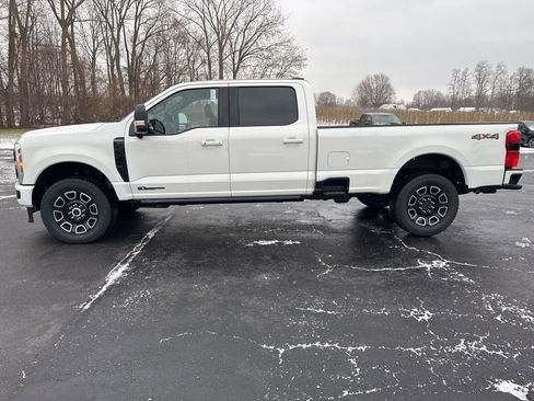 New 2026 Ford F250 Platinum image 4