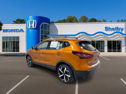 Used 2022 Nissan Rogue Sport SL image 6