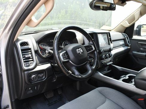Used 2019 RAM 1500 Big Horn AWD/4WD image 14