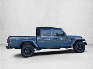 Used 2024 Jeep Gladiator Sport AWD/4WD video 4
