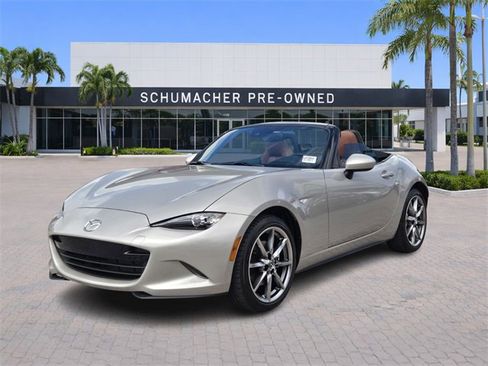 Used 2023 MAZDA MX-5 Miata Grand Touring image 3