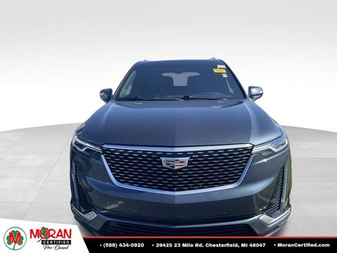 Used 2020 Cadillac XT6 Premium Luxury AWD/4WD image 2