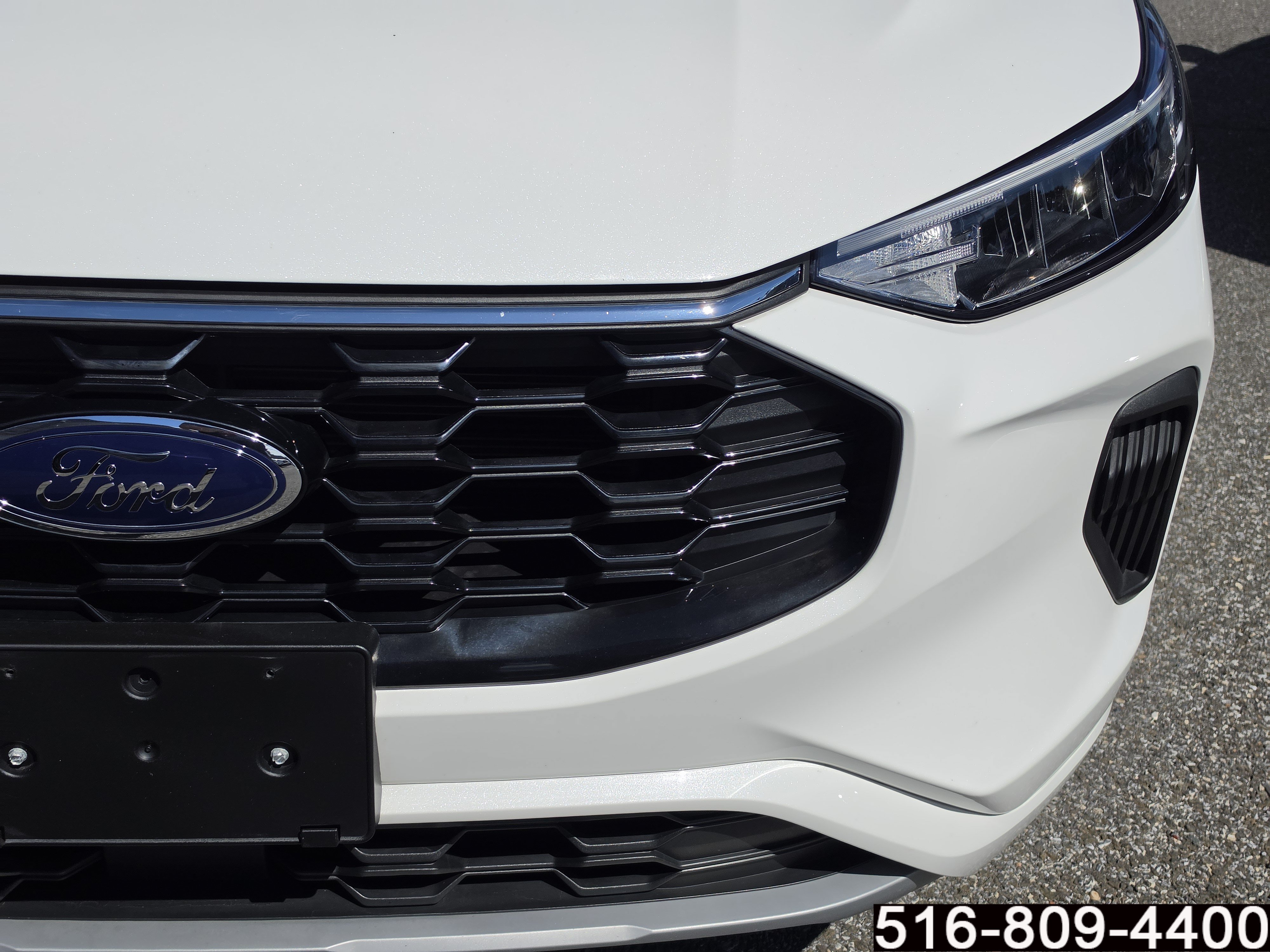 Used 2023 Ford Escape ST-Line w/ Tech Pack #1 AWD/4WD image 11