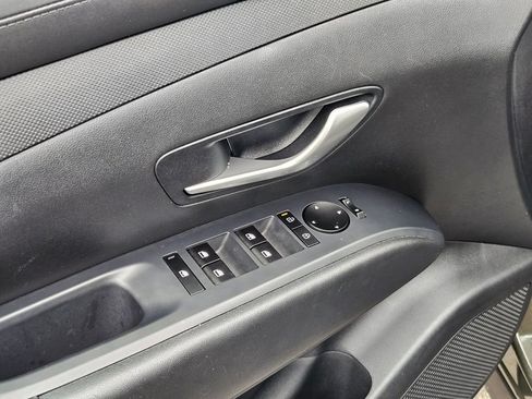 Certified 2025 Hyundai Tucson SE AWD/4WD image 11