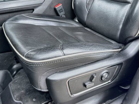 Used 2022 RAM 1500 Limited w/ Body-Colour Bumper Group AWD/4WD image 22
