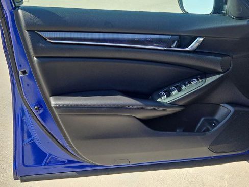 Used 2022 Honda Accord Sport image 21