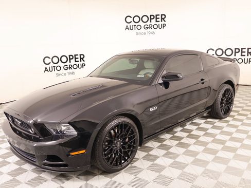 Used 2013 Ford Mustang GT Premium w/ Brembo Brake Pkg RWD image 10