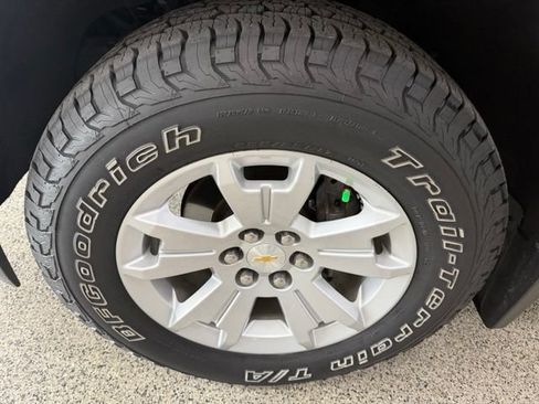 Used 2016 Chevrolet Colorado LT w/ LT Convenience Package AWD/4WD image 9