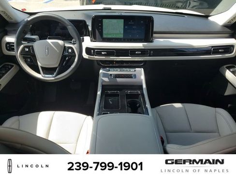 New 2025 Lincoln Aviator 2WD image 17