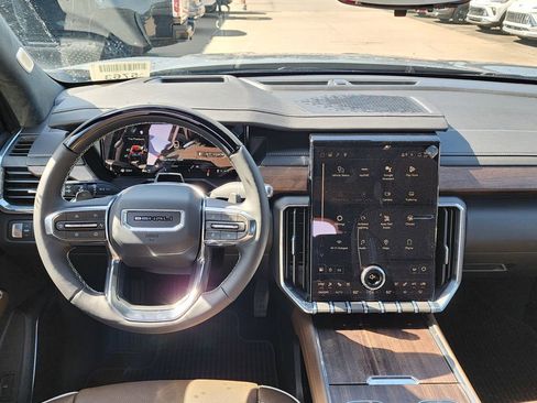 New 2026 GMC Acadia Denali Ultimate AWD/4WD image 28