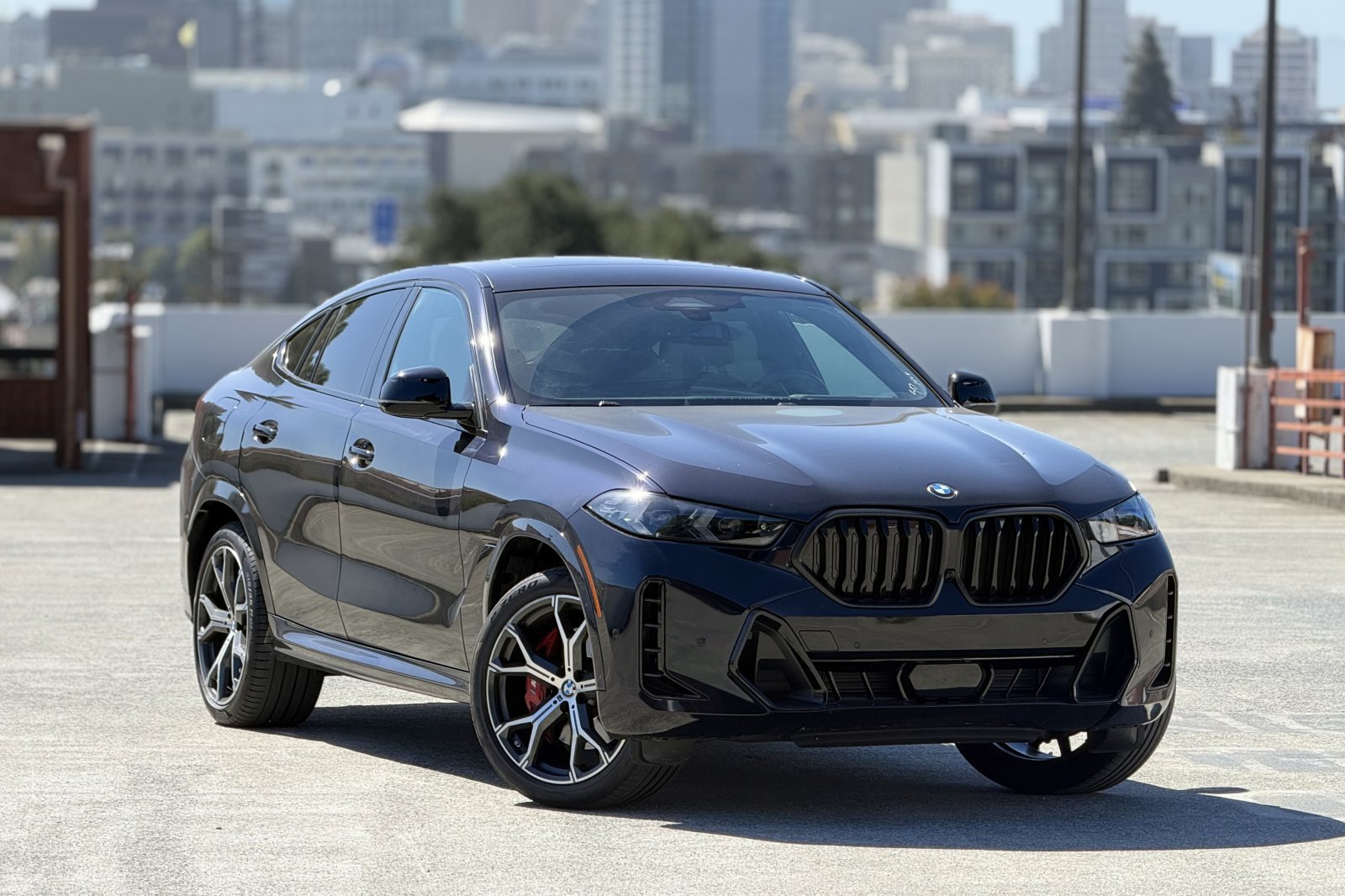 Used 2024 BMW X6 xDrive40i w/ Premium Package AWD/4WD image 2