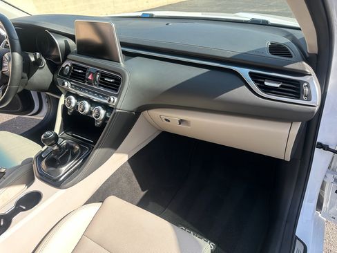 Used 2019 Genesis G70 2.0T Sport image 30