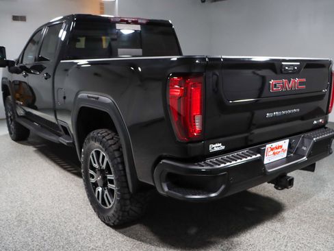 Used 2021 GMC Sierra 2500 AT4 w/ AT4 Preferred Package image 10