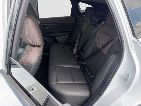 Used 2025 Nissan Murano Platinum AWD/4WD image 26