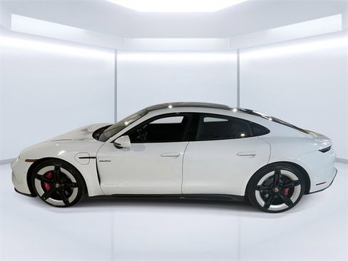 New 2026 Porsche Taycan GTS image 2